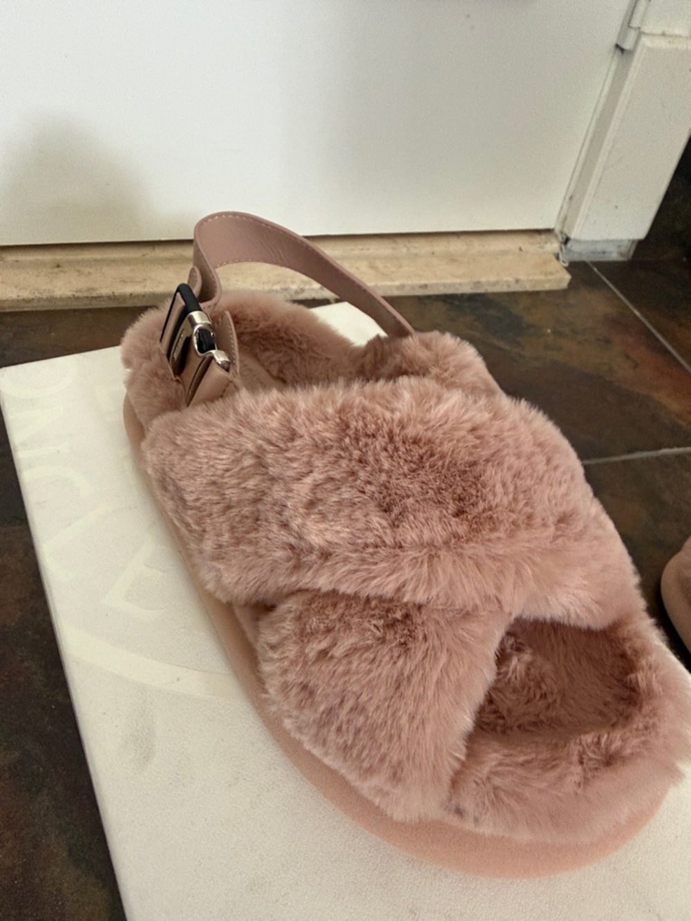 Moncler women’s pink Solarisse fur Sandals - Picture 9 of 9